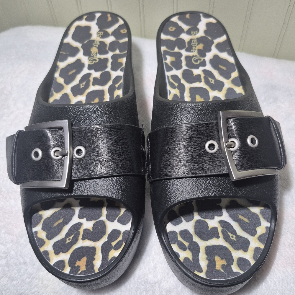 Baretraps women's size 9